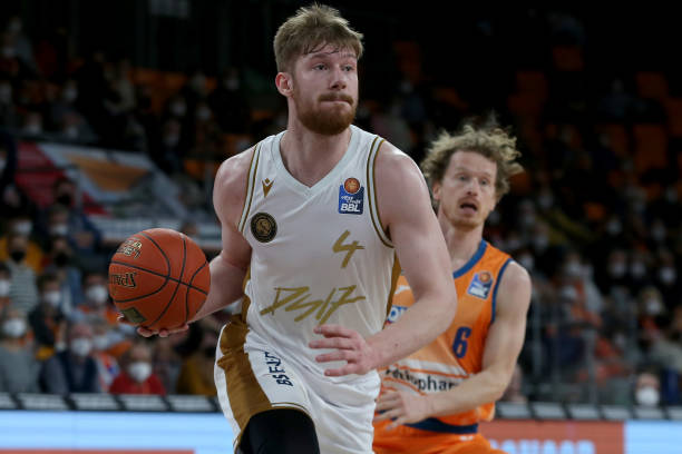 稳定的季后 稳定的季后